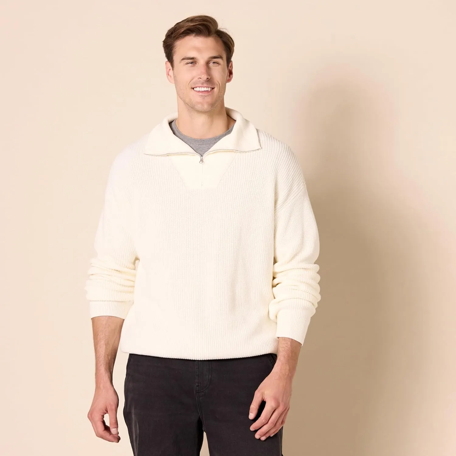 Amazon Essentials Men's Quarter-Zip Rib-Knit Relaxed-Fit Sweater